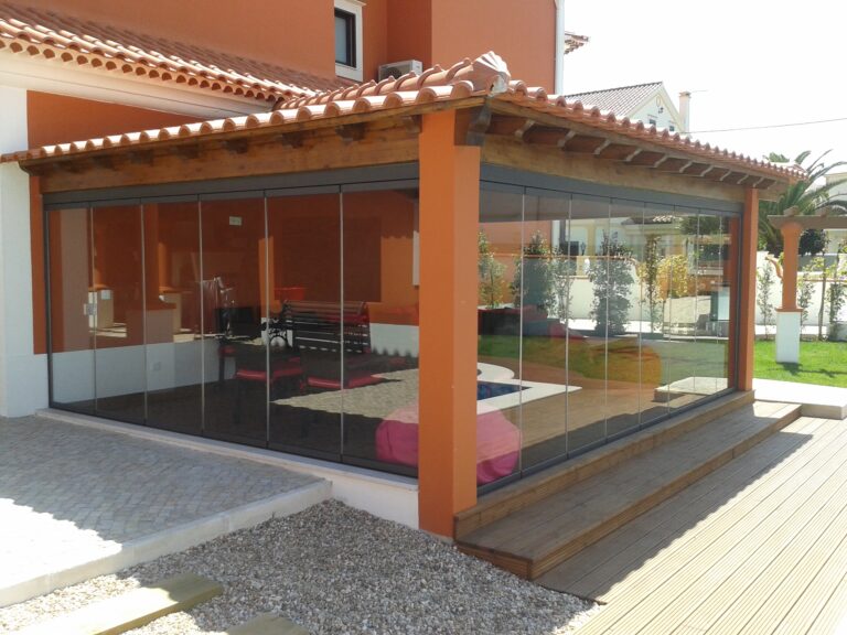 Cortinas de Vidro e Redes Mosquiteiras - Pedrosa